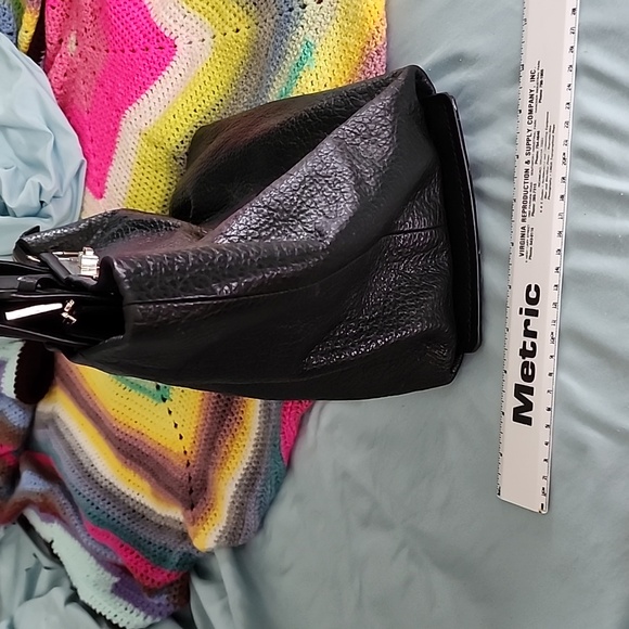 Cromia Genuine Leather Large Black Tote - Picture 3 of 9